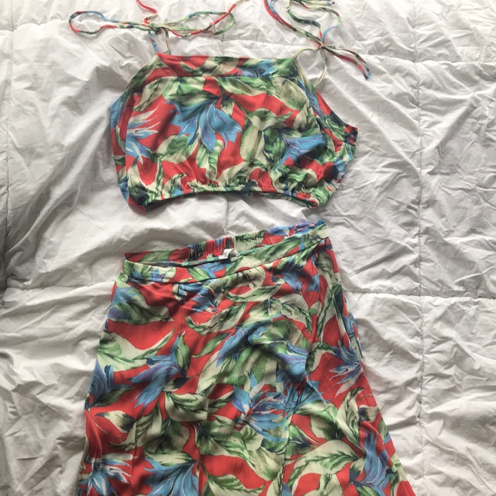 Two-Piece Hawaiian-Style Print Cami and Skirt